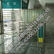 江寧站矩形半高單向門組合