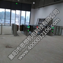 長沙西站矩形半高護(hù)欄門